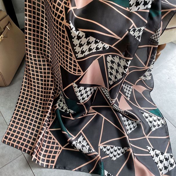 Damen 2023 Karierter, dekorativer Seidensatin-Urlaubsschal, einfarbig, vielseitiger Stil_voghion.com