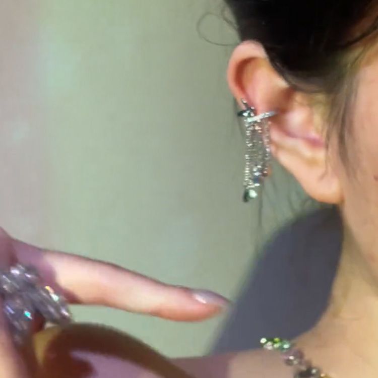 Tassel Small Butterfly Ear Bone Clip Without Ear Piercing Female Niche Design Advanced Ins Simple And Thin Personalized Earrings Earrings_voghion.com
