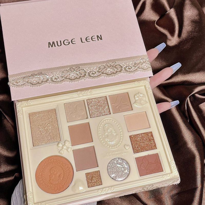 12 värin pitsinen luomiväritarjotin Blush Highlight Contour Dream Goddess Makeup_voghion.com