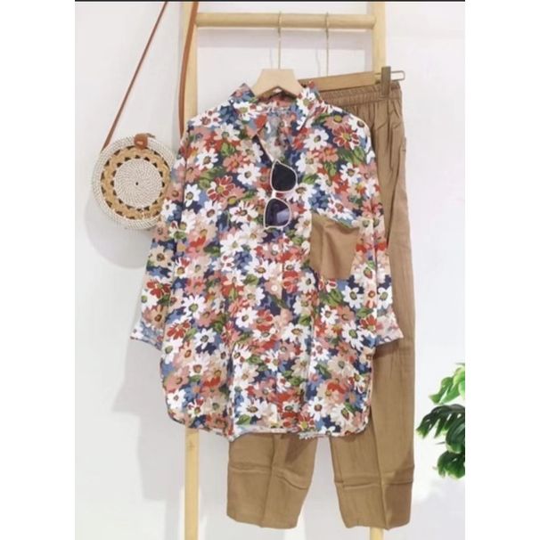 Blusen- und Hosenset mit Blumenmuster in Übergröße – Stilvolles, locker sitzendes Tunika-Oberteil mit langen Ärmeln (Einheitsgröße, Blumenmuster/Ananas/Himmelblau/Gelb/Braun/Marineblau/Rot)_voghion.com