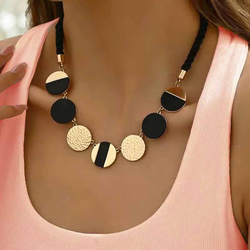 Collana in lega rotonda creativa, stile classico, elegante, versatile e di alta qualità, per le donne._voghion.com
