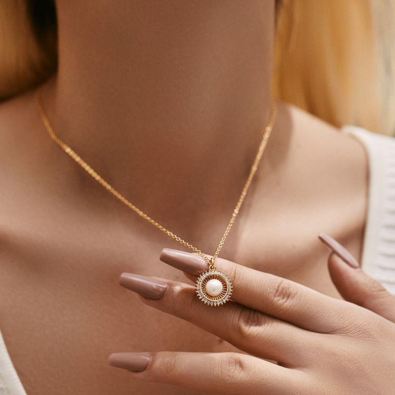 Collana popolare in madreperla con clavicola, colore retrò, placcata in rame K, temperamento in vero oro, collana d'amore di alta qualità_voghion.com