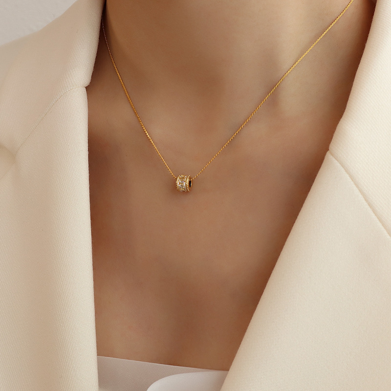 Marka, marchio francese di design con diamanti pieni, collana e orecchini in clavicola squisiti, set di gioielli in acciaio al titanio e oro_voghion.com