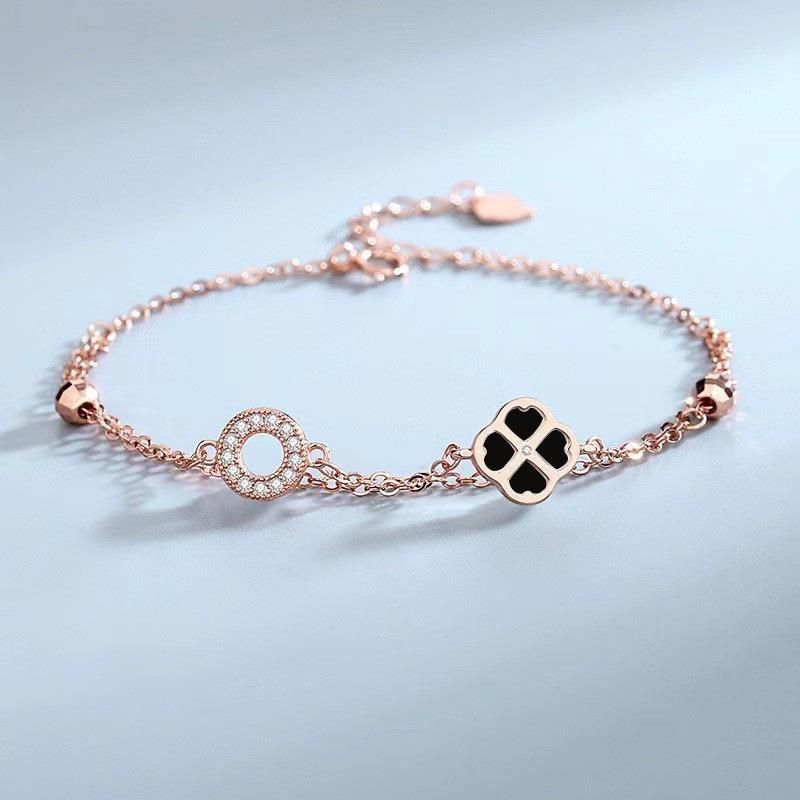 Damenschmuck Vierblättriges Kleeblatt-Doppelschichtarmband, hochwertiger Schmuck, modisch und vielseitig, Nischendesign, Ins-Stil, Valentinstagsgeschenk_voghion.com