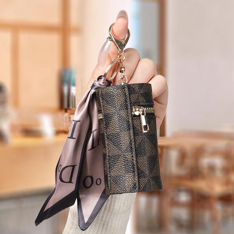 2024 Neue kleine Geldbörse mit Etikett, Anhänger, Kopfhörer-Lippenstifttasche, Mini-Schlüsselanhänger_voghion.com