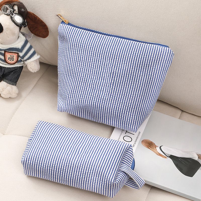 Dammetaschen nei Set vun Handheld Kosmetiktaschen mat Buschtawen, Seersucker Sträifen, Toilettetasch mat grousser Kapazitéit, Reestasch_voghion.com