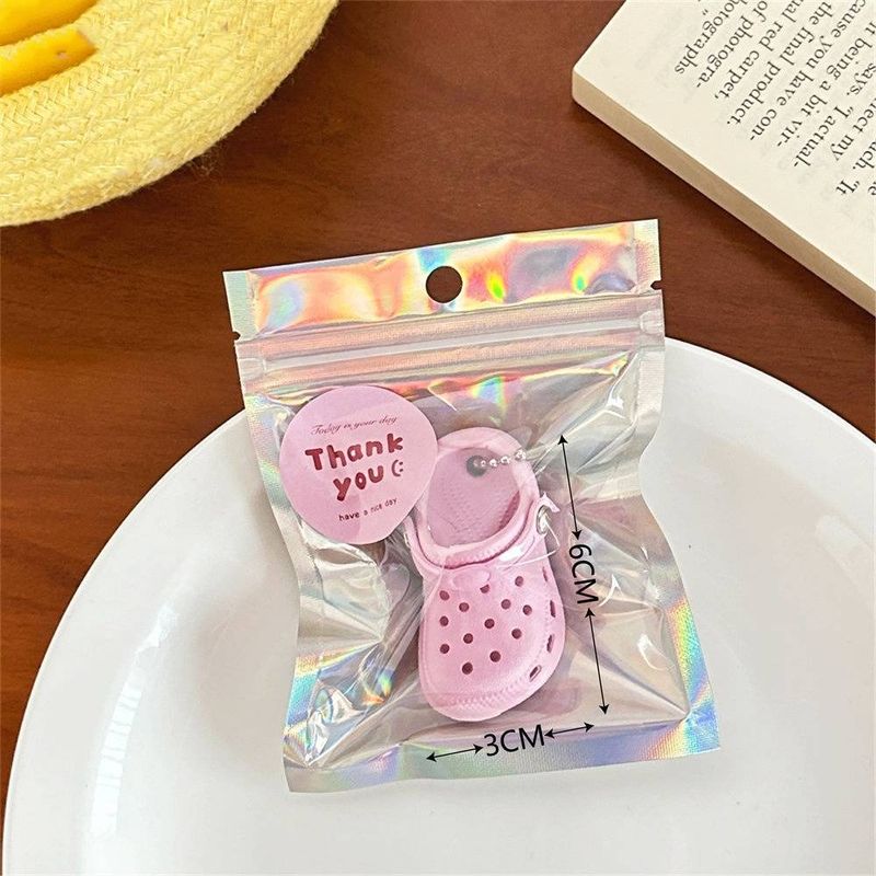 Kreativ Simulatioun Mini Slipper Pendant Cute cavernous Schong Keychain Pendant puer honnert passende kleng Accessoiren Pendant_voghion.com