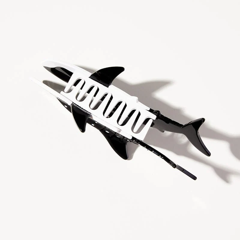 Jumbo Black Whale Shark Hair Claw Clip – Ocean-Inspired Statement Accessory Symbolizing Calm Strength And Timeless Elegance_voghion.com