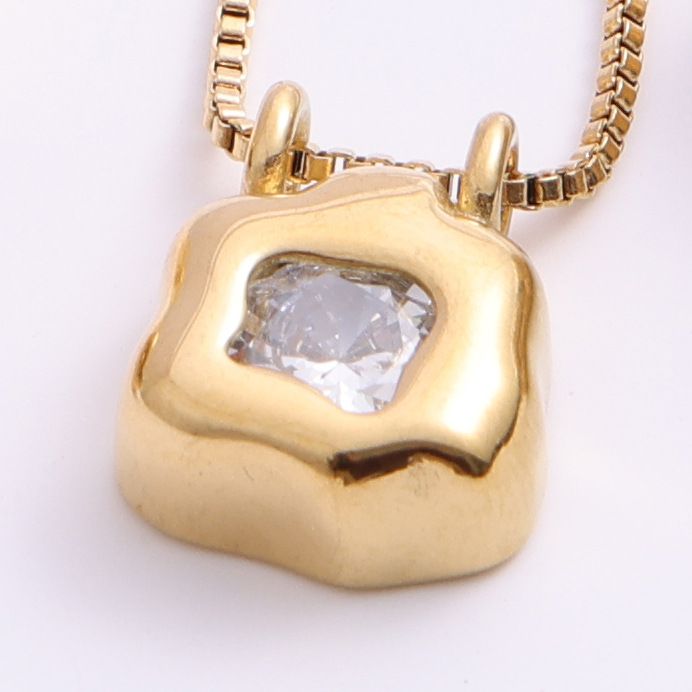 Collana da donna a forma di pepita d'oro intarsiata con zircone in acciaio al titanio galvanizzato con oro 18k_voghion.com