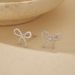 Orecchini da donna in argento sterling 925 con nodo a fiocco, eleganti e raffinati, regalo di lusso leggero, orecchini coordinati, temperamento elegante e carino._voghion.com