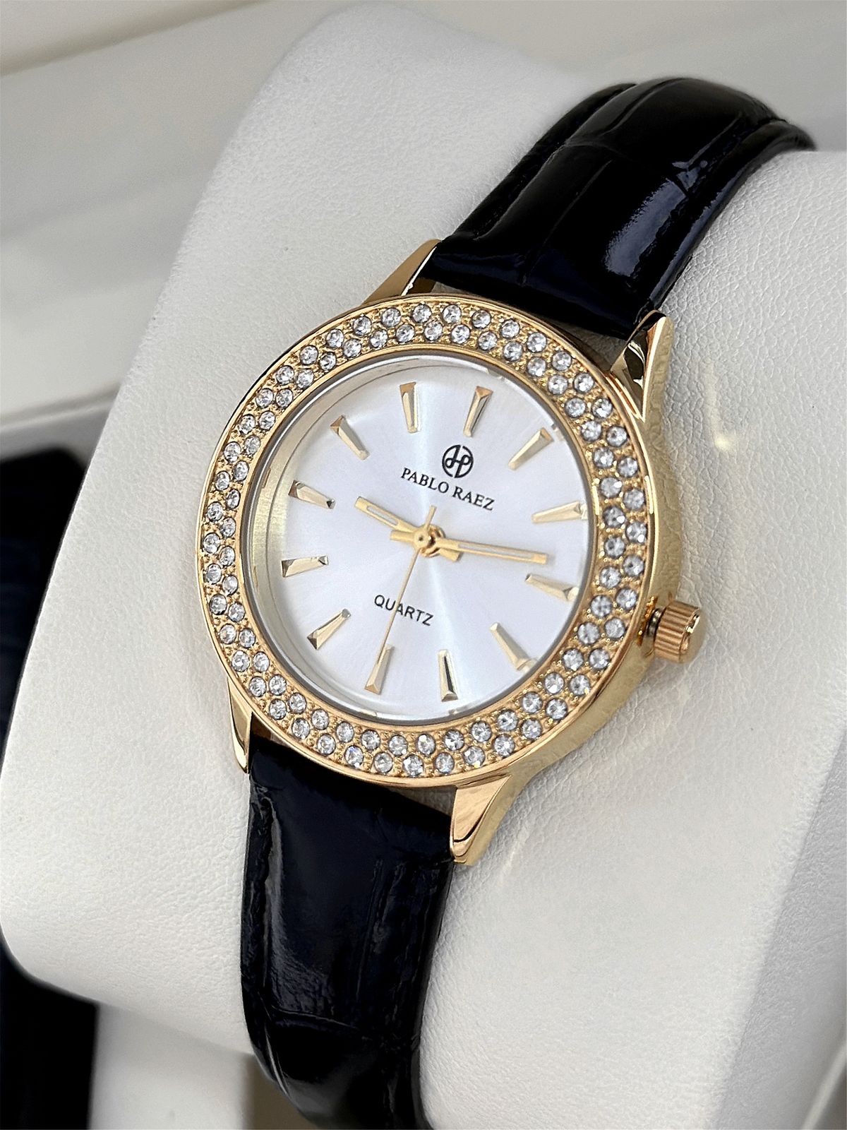 Versatile Quartz Watch Simple And White Niche Student Diamond-encrusted Waterproof Light Luxury Women's Watch Gold Workplace Retro Belt_voghion.com