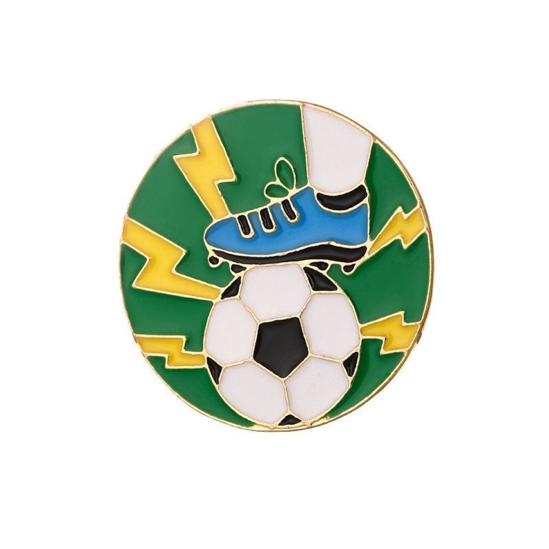 Football brooch sports cute cartoon shooting goal badge decoration commemorative gift_voghion.com