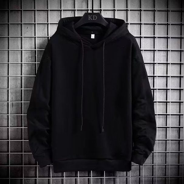 Una maglietta con cappuccio, ampia e alla moda, da indossare come strato base per gli uomini in primavera e autunno, in un semplice colore unito e casual a maniche lunghe._voghion.com