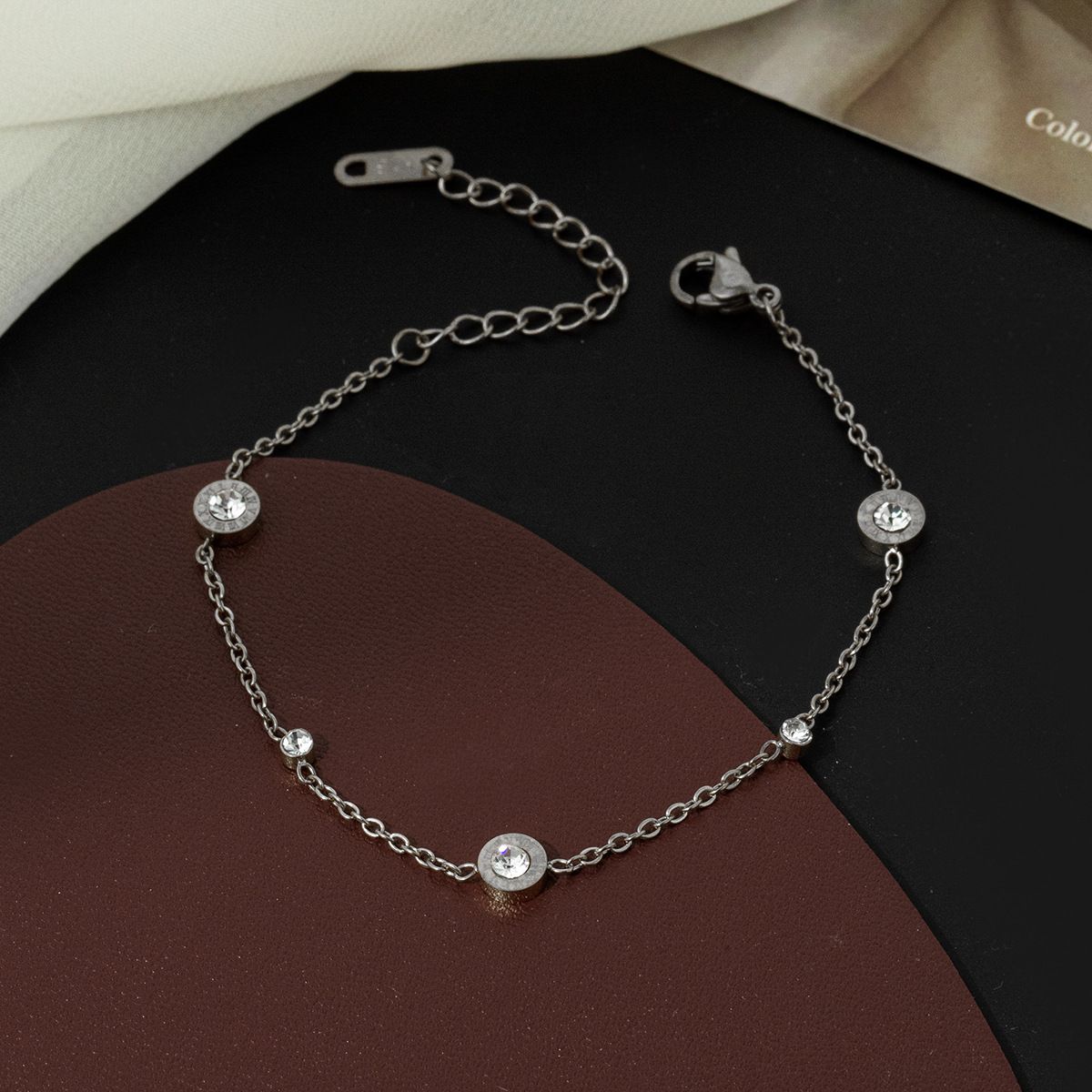 Käevõru naistele suvise niši disainiga, mis ei tuhmu, lihtne ja kerge, luksuslik, peen, titaanist terasest ehe, tipptasemel sünnipäevakingitus._voghion.com