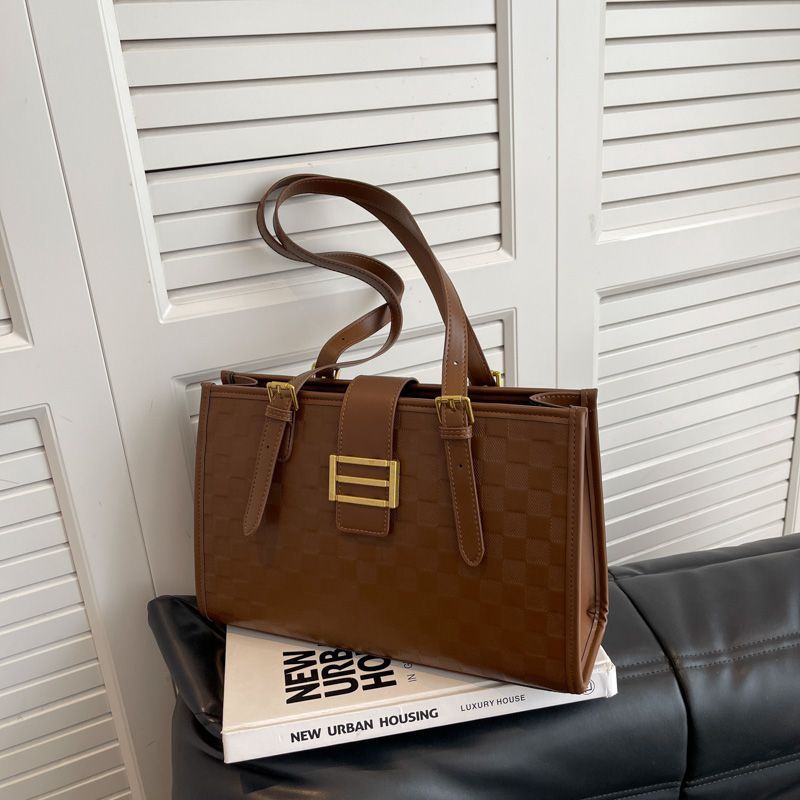 Large capacity bag women's new fashion this year senior sense shoulder bag fashion everything texture Tote bag_voghion.com
