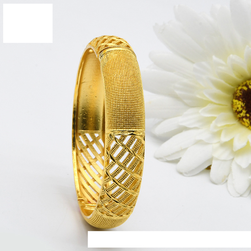 Gold-plated bracelet women's sales of sand gold bracelet_voghion.com