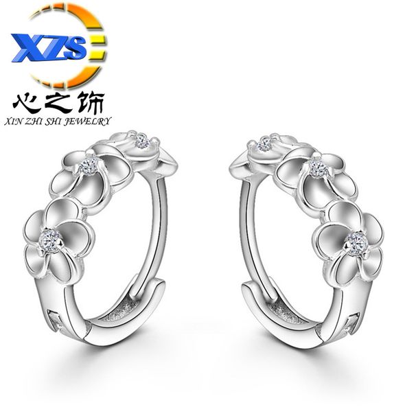 Orecchini a forma di camelia, clip a forma di fiore di prugno, gioielli versatili alla moda con fiori freschi tempestati di diamanti_voghion.com