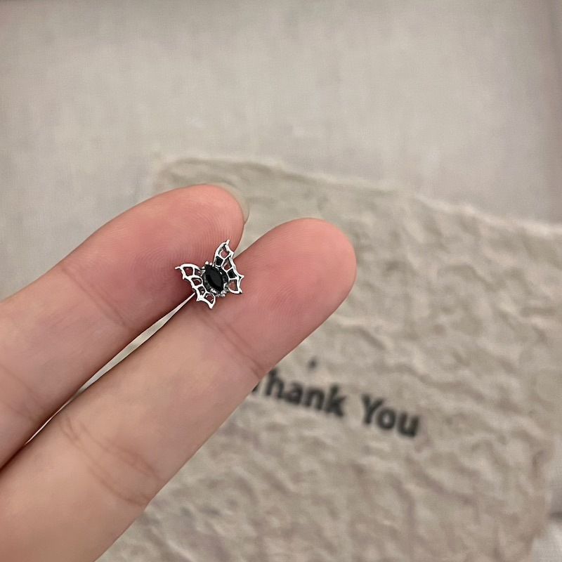 Dark Sweet Cool Style Black Spider Web Butterfly Earnail Set Simple, Small, Versatile, Exquisite Multi Earhole Earbone_voghion.com