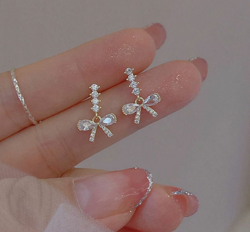 Kadınlar için 925 Ayar Gümüş Fiyonklu Top Küpe Sallantılı Küpe Hediye Kutusu PE48_voghion.com