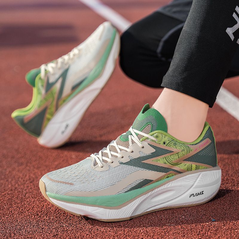 2025 Sommer Neue Marathon Racing Running Mesh Bequeme Sporttrainingsschuhe_voghion.com