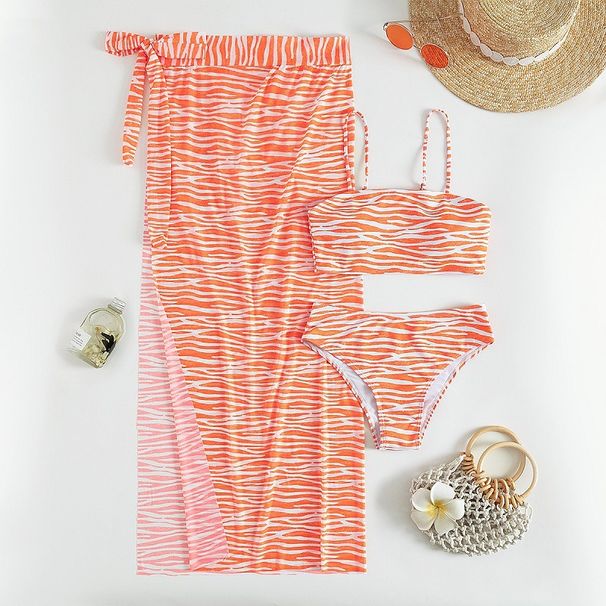 Completo bikini sexy da donna composto da 3 pezzi: top a triangolo classico con scollo all'americana e slip a vita alta con copricostume trasparente, lacci regolabili e protezione UV._voghion.com