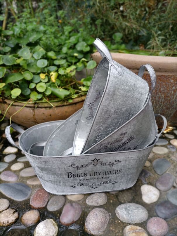 Kaltas dzelzs dobas angļu burtu binaurālas ovālas skārda spaiņa dekoratīvais baseina komplekts_voghion.com