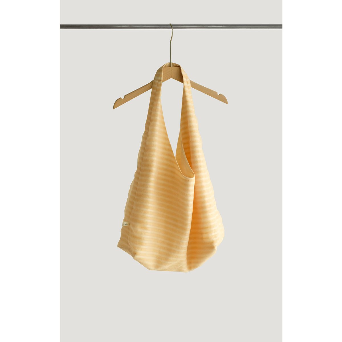 Tulle Multilayer Large Capacity Minimalist Design Casual Multifunctional Shoulder Handbag 2025 Spring Summer New Fashion Hundred Personalized_voghion.com