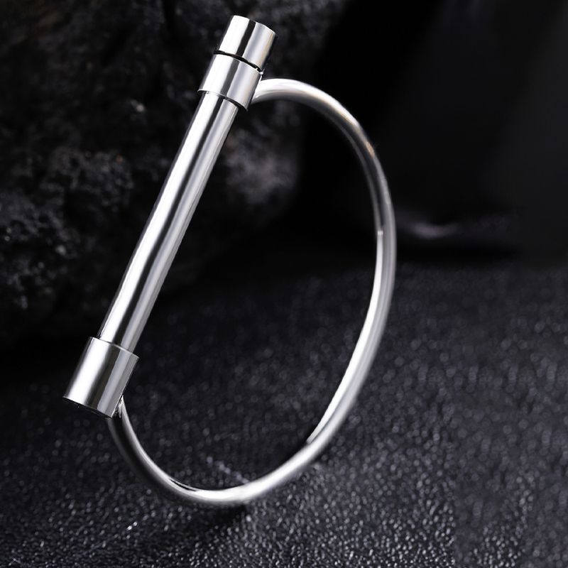 Unisex steel bracelet new style does not fade horseshoe buckle diamond inlaid versatile personality female light luxury bracelet_voghion.com