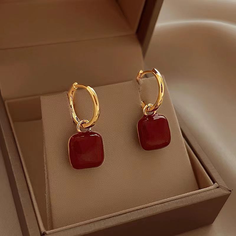 Orecchini da donna Orecchini in velluto rosso, stile retrò di Hong Kong, un quadrato in due pezzi, elegante bordeaux, orecchini versatili, borchie e fibbie per le orecchie_voghion.com
