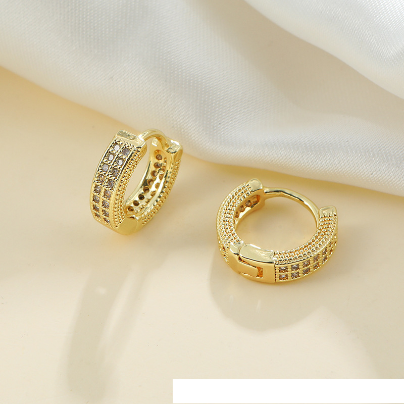 New Men's Plain Hoop Style Full Diamond Earrings Men's Light Luxury Style High end Sense of Cool Temperament Ear Hoop Personality Earrings Women_voghion.com