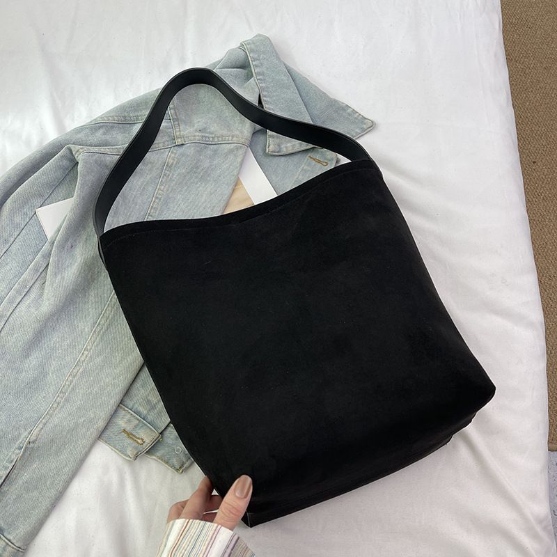 Sac à bandoulière en daim de grande capacité pour femme Frosted Row Bucket 2024_voghion.com