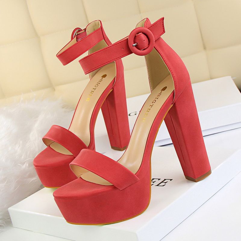 Scarpe da donna sexy da discoteca di grandi dimensioni, impermeabili, con plateau, punta aperta, sandali con fibbia e tacchi spessi, super sottili e alti_voghion.com