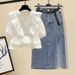 Sommer-Outfit-Set für kurvige Damen in großen Größen: Bluse mit V-Ausschnitt und hochgeschnittener Jeansrock_voghion.com