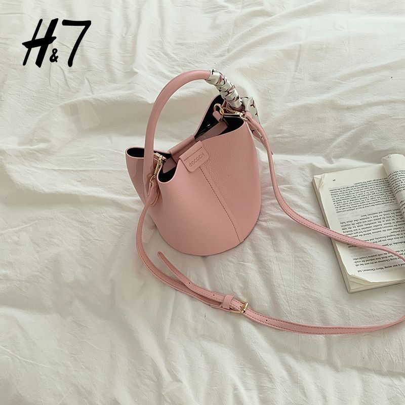 Borsa morbida H7 per donna estate 2023 nuova borsa a secchiello alla moda alla moda con design unico e versatile borsa a tracolla Ins_voghion.com