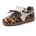 Nuevas zapatillas de entrenamiento alemanas con estampado de leopardo y crin de caballo que aumentan la altura de 6 cm para mujer, clásicas de primavera con doble cordón C_voghion.com