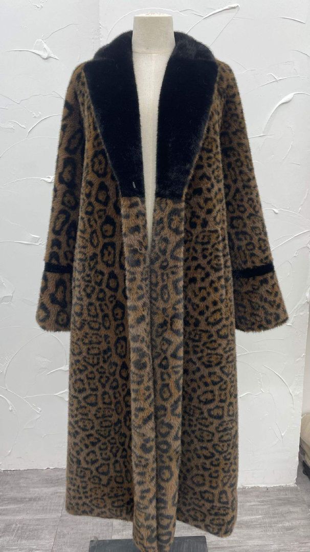 Leopard Print Langen Mantel Für Frauen Winter 2024 Neue Nerz Pelz Schaffell Dicke Jacke_voghion.com