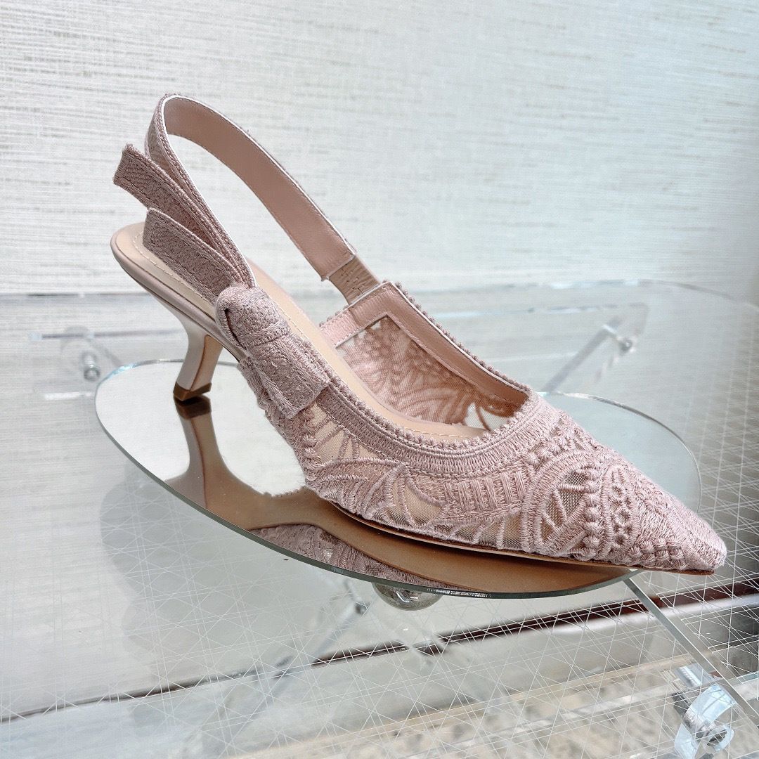 Zapatos de tacón alto sexis con punta puntiaguda, lazo y letras, con bordado de encaje, 2025_voghion.com