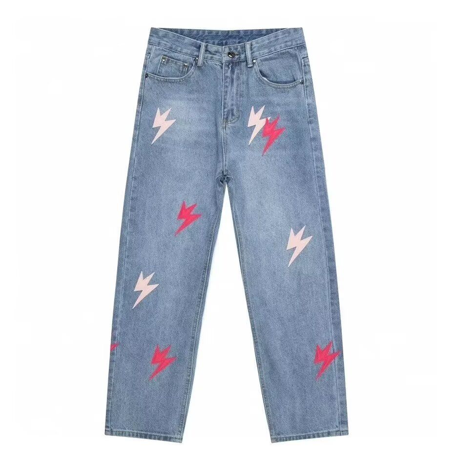 Sommer Neue gewaschene Jeans im amerikanischen Stil mit Aufdruck für Männer mit lockerem Nischendesign und gerader Hose_voghion.com