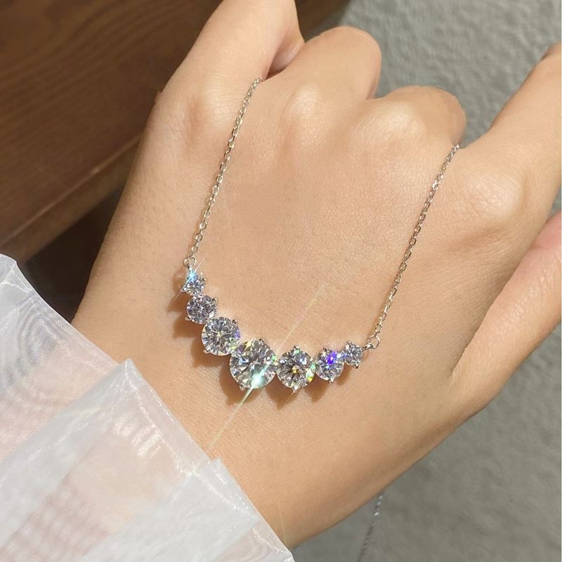 Ciondolo in argento sterling con moissanite con volto sorridente, collana con catena a maglioni con clavicola in moissanite da 1 carato, da donna_voghion.com