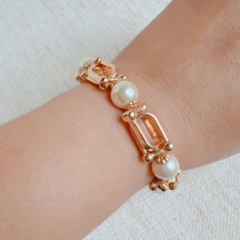 Pearls With U Chain Stretch Bracelet_voghion.com