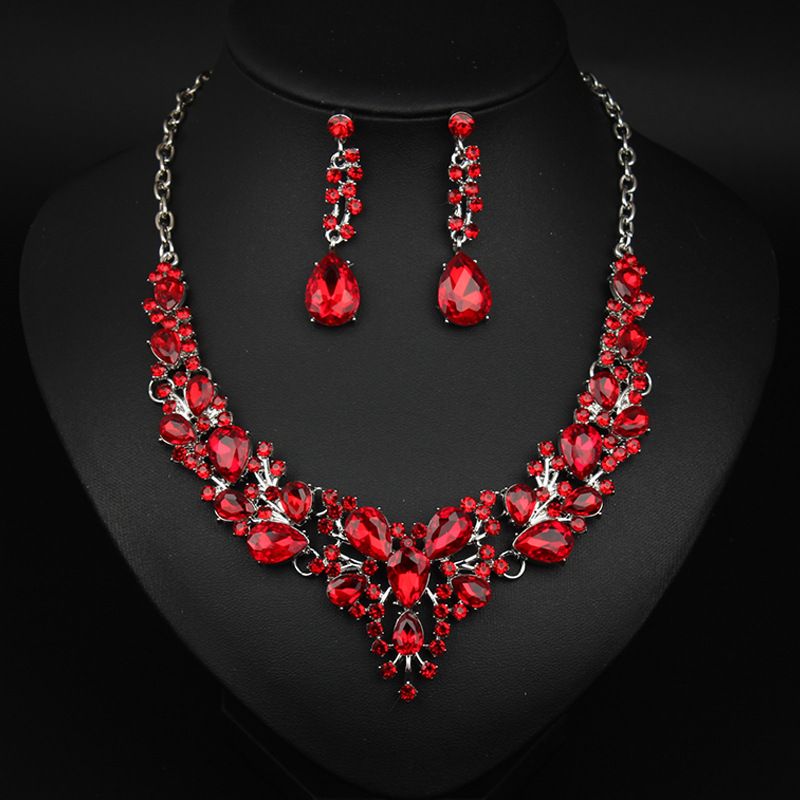 Fashionable Crystal Necklace Earring Set Bridal Wedding Women's Jewelry_voghion.com