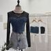 Damenbekleidung Zweiteiliges Denim-Spleißen-Netz-Langarmoberteil Kurzer, freiliegender Bauchnabel Schlankes T-Shirt_voghion.com