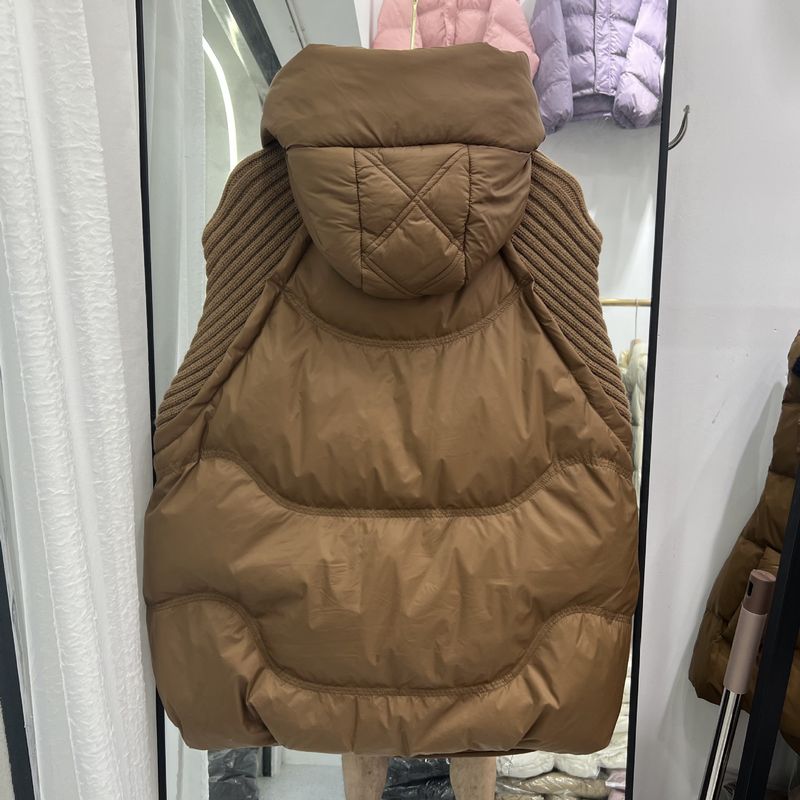 ​​"Women's Hooded Down Vest, Quilted Sleeveless Puffer Jacket With Knit Trim, Thickened Winter Waistcoat (Black/White//Chestnut/Brown)"​​_voghion.com