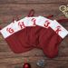 001 Calcetines navideños con letras rojas en inglés transfronterizas, adornos pequeños, decoración para fiestas, bolsas de regalo para niños_voghion.com