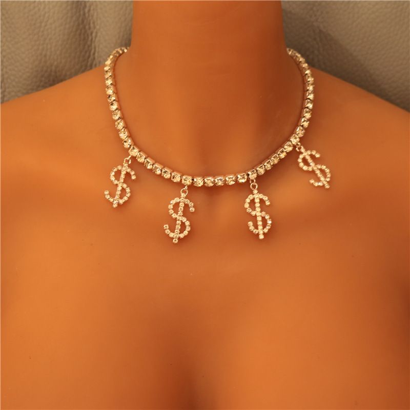 Collana con ciondolo a forma di simbolo personalizzato alla moda e di vendita calda, con catena per clavicola e strass lucidi, per collane da donna_voghion.com