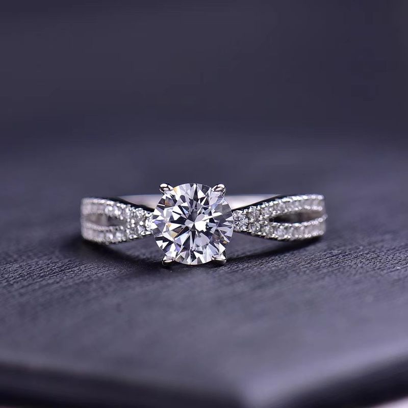 Anel feminino banhado a ouro, estilo luxuoso, joia de prata, 1 quilate, moissanite_voghion.com