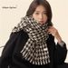 Sciarpa a griglia Thousand Bird 2024 con atmosfera coreana, calore invernale da donna, stile pigro Ins, sottocollo_voghion.com