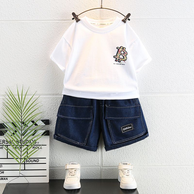 Conjunto de duas peças de manga curta infantil 2024 verão novo estilo pequeno e médio menino bebê roupas casuais finas na moda_voghion.com