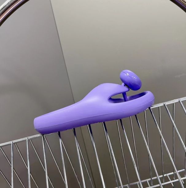 2025 Sommer-Zehenstegsandalen mit dicker Sohle für Damen, bequeme flache Flip-Flops, lässige Strandschuhe_voghion.com