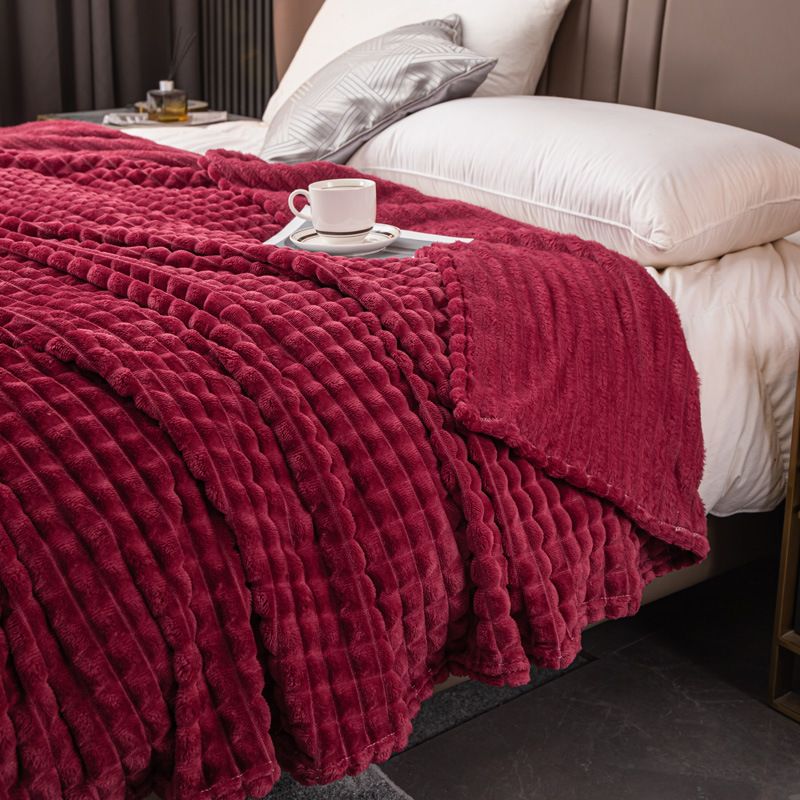 Office Nap Blanket - Milk Fleece & Coral Fleece Throw For Sofa & Shoulder Wrap​_voghion.com